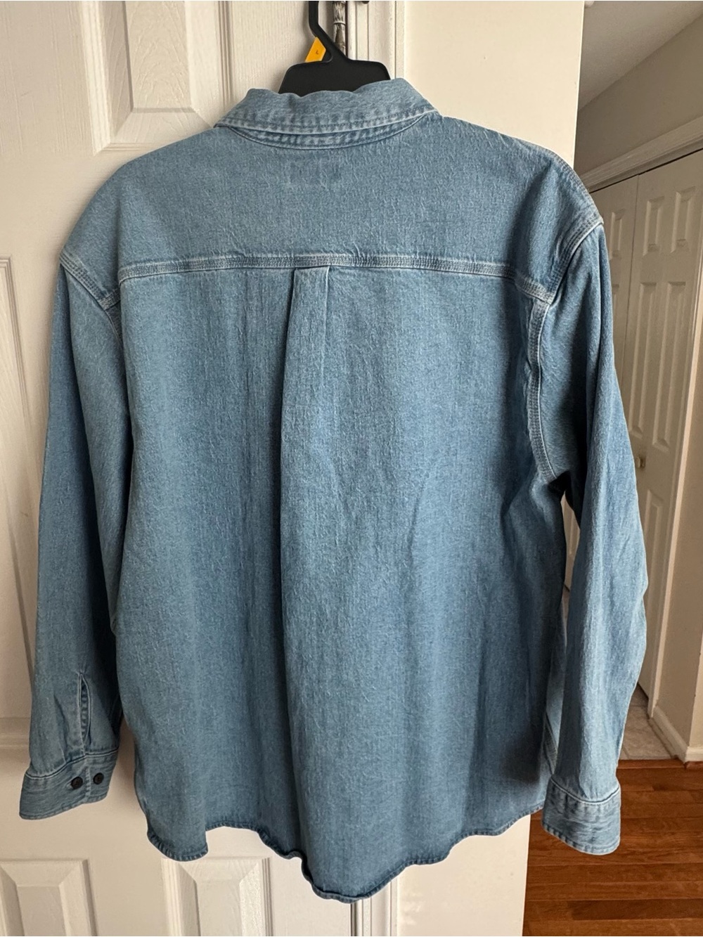 Free Assembly Denim Overshirt Men’s 2XL Light Wash Relaxed Button Front NWT - Picture 11 of 16